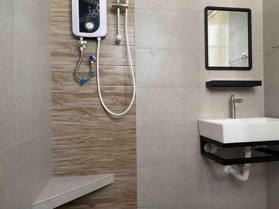 2 Bedroom Apartment Next To Historical Spots Malacca Ngoại thất bức ảnh