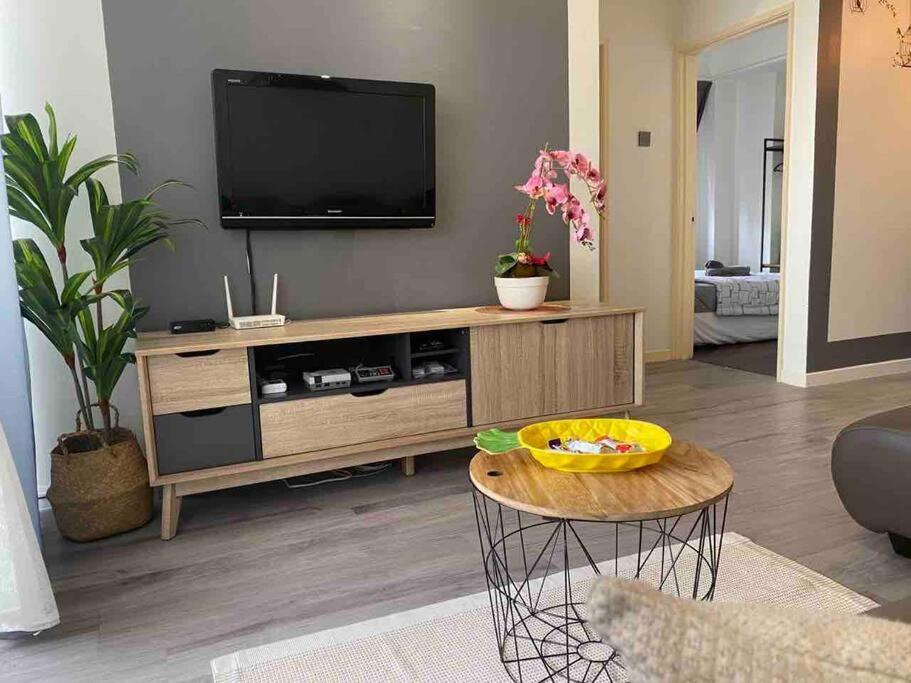 2 Bedroom Apartment Next To Historical Spots Malacca Ngoại thất bức ảnh